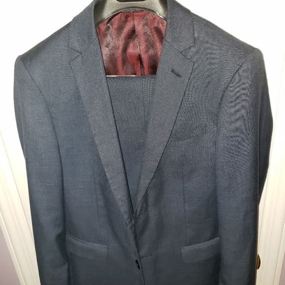 Suits - Picture 2 of 2